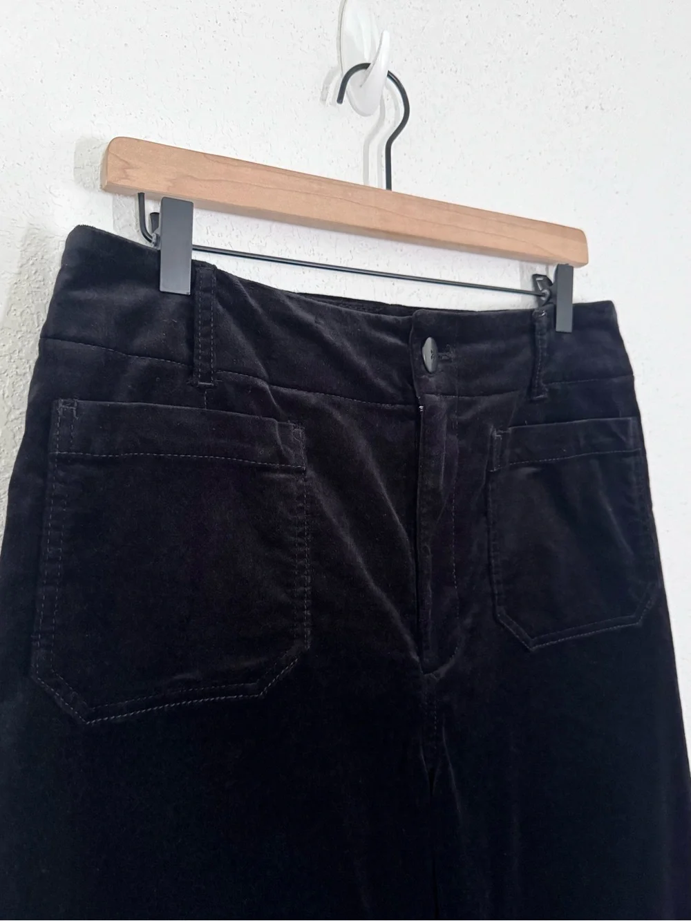 Maeve Anthropologie The Colette Velvet Cropped Wide Leg Pants Black Size 31